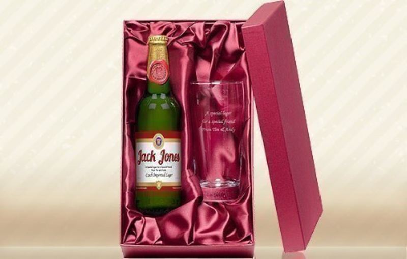 Personalised Lager Label - Traditional Gift Set product image